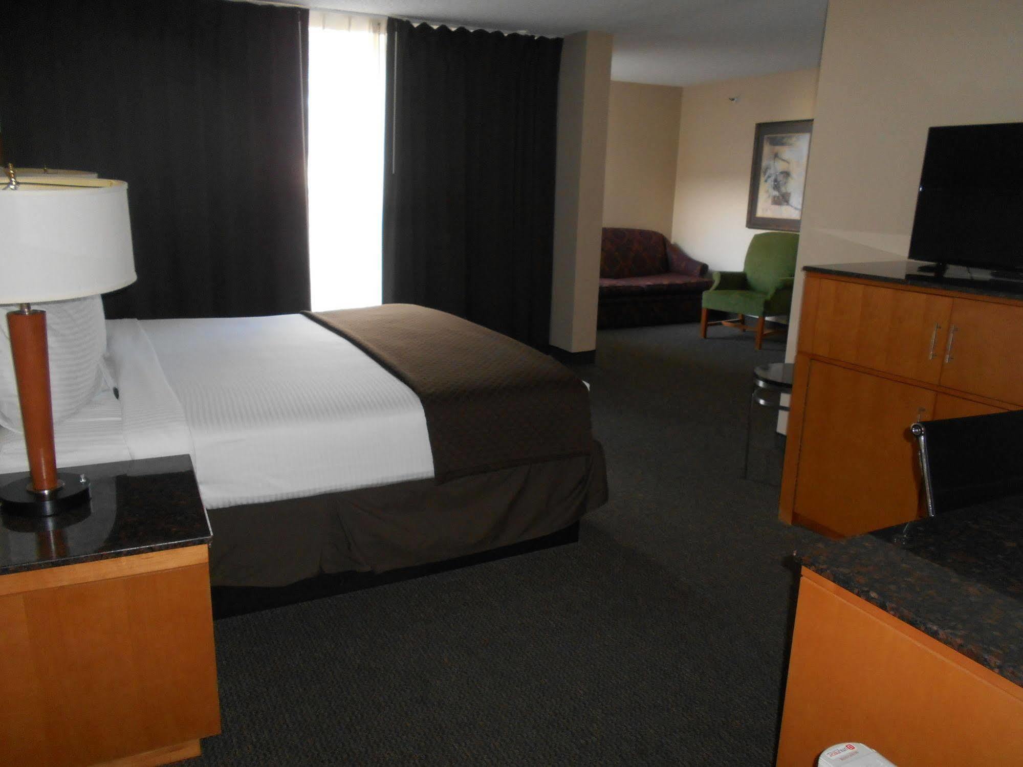 Red Lion Inn & Suites Olympia, Governor Hotel Экстерьер фото