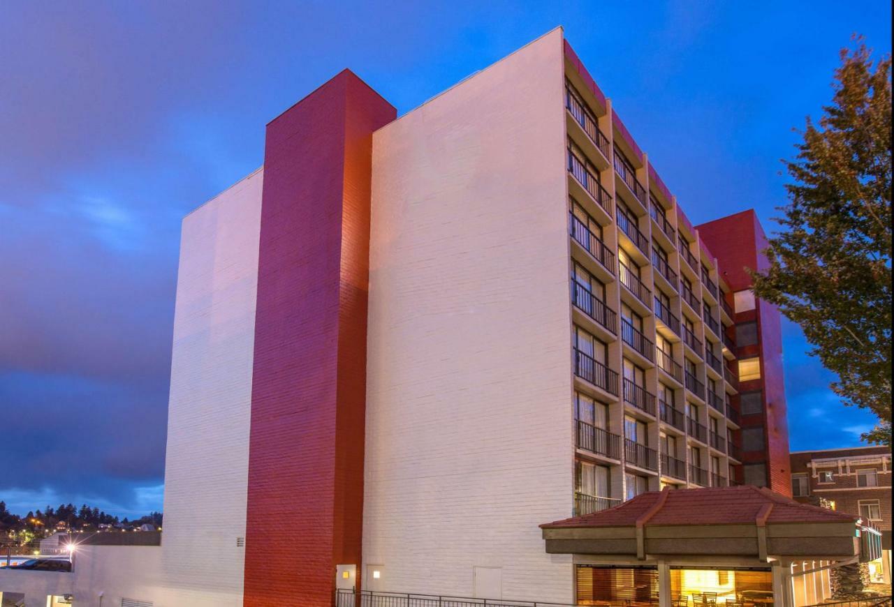 Red Lion Inn & Suites Olympia, Governor Hotel Экстерьер фото
